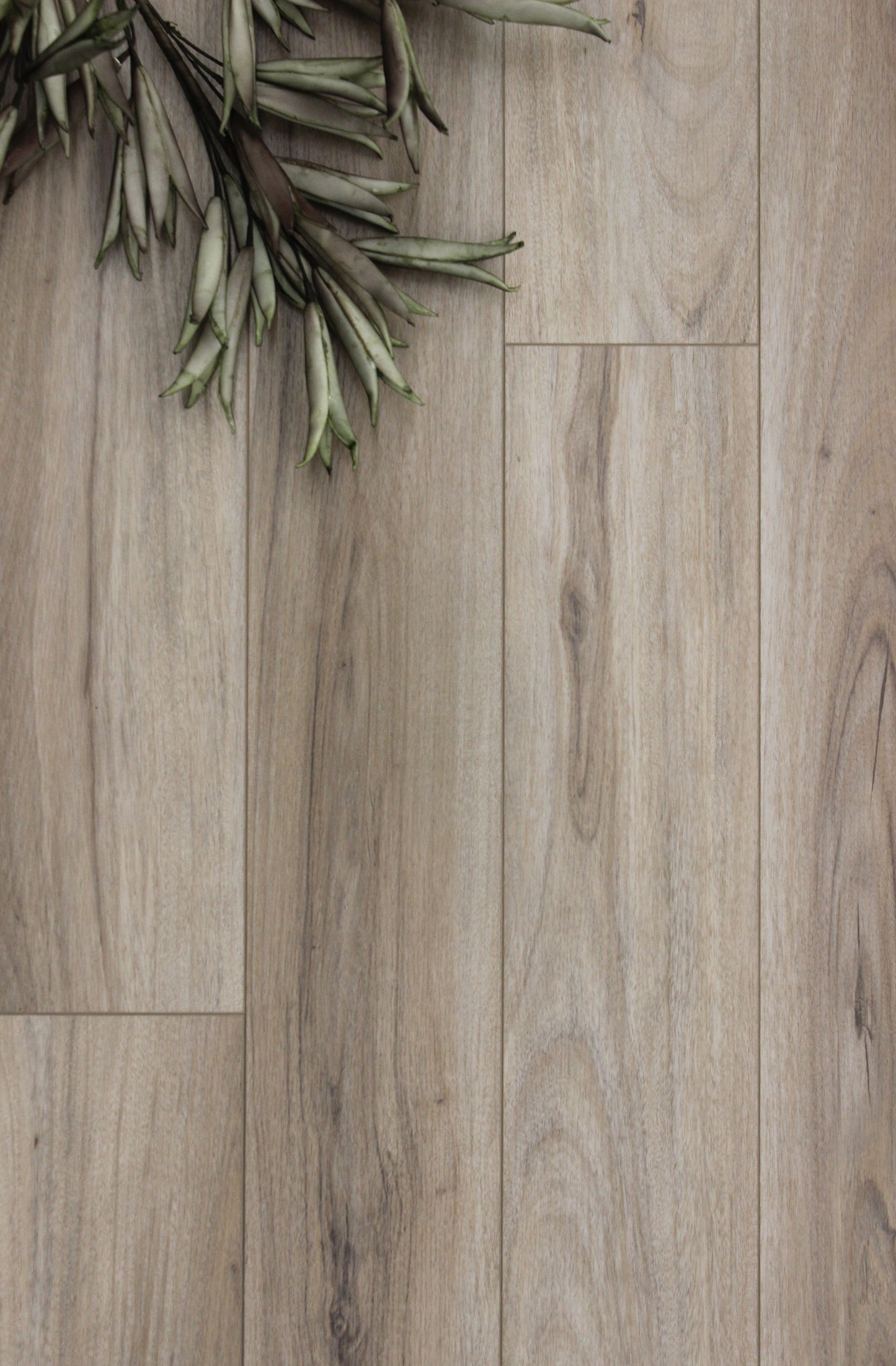 Vinyl spc magma 4.2mm volcano 19.7 sqft/box