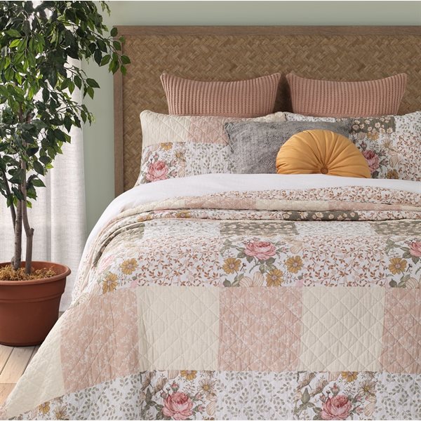 Quilt agatha bohemian romantic quilt king