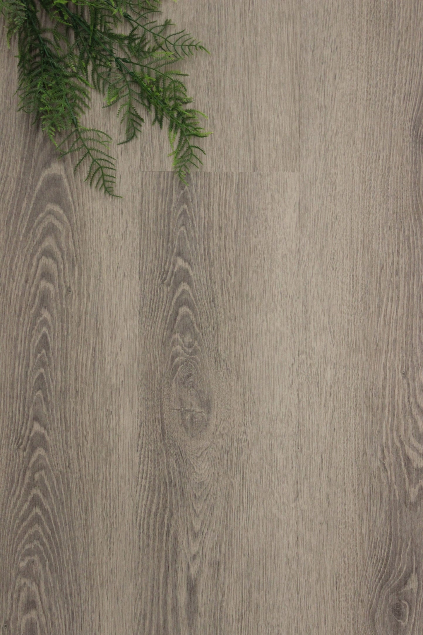 Vinyl clic magma xl 5mm pista 21.39 sqft/box