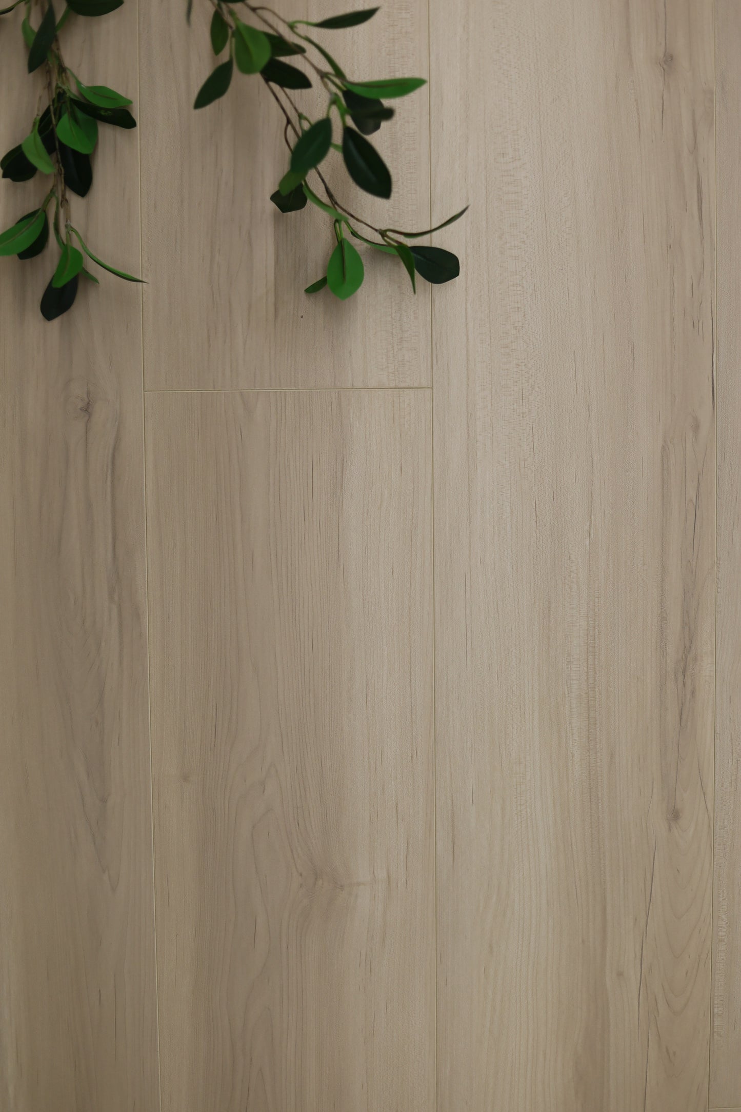 Laminate water resistant 4d eir 60'' 12mm indigo 15.85sqft/box