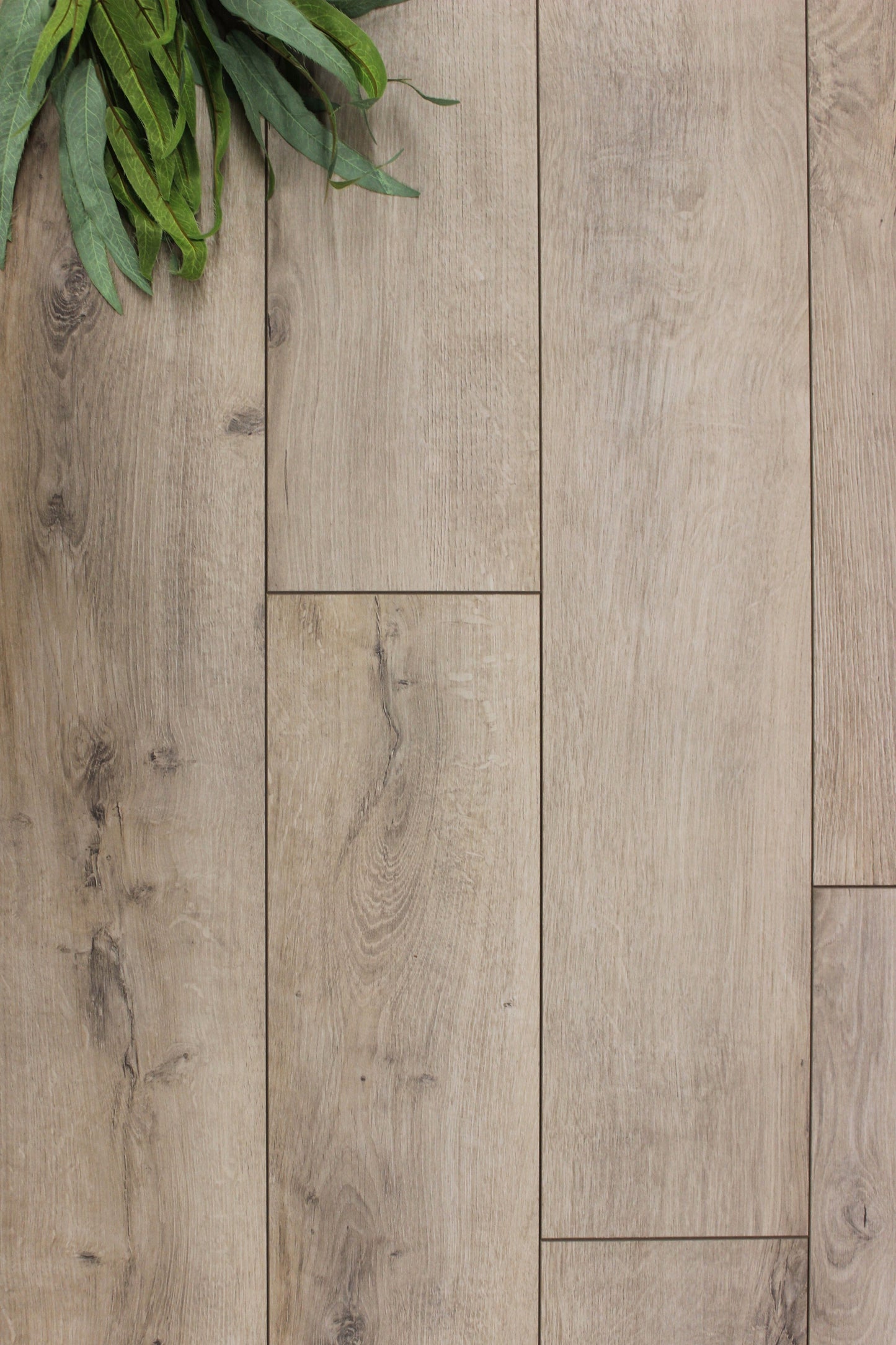 Laminate surface meric 19.65 sqft/box