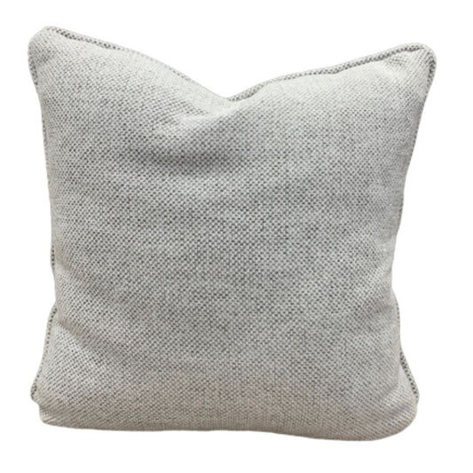 Pillow fabric tuxedo  ivory grade 38 18"x18" with welt & foam